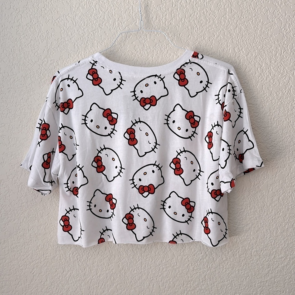 HELLO KITTY White All Over Print Crop Short Sleeve Shirt Size XL NWT - Picture 5 of 10